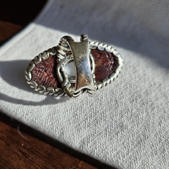Etched Leather, Mother Of Pearl Ring in Sterling - Picture 4 of 4